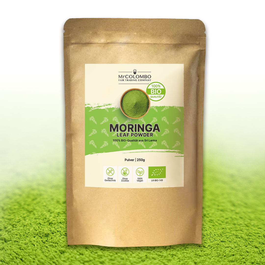 MrCOLOMBO Moringa Leaf Powder 250g. 100 % Bio Qualität aus Sri Lanka, fein gemahlen und mit Herz verpackt verpackt.